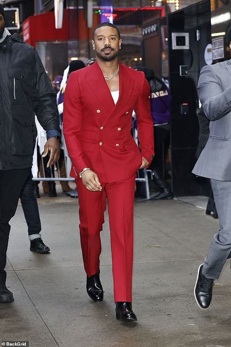 Suits With Chains Men, Matric Farewell Suits For Men, Suits With Chains, Suit With No Shirt, Bright Pants Outfit, Black Men Suits Fashion, Shoes For Suits, Suits For Men Prom, Red Suit Men