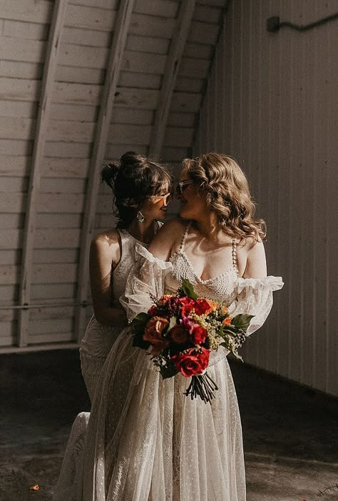 Small Queer Wedding, Queer Wedding Photography, Wlw Wedding Photos, Wlw Elopement, Wlw Marriage, Artsy Wedding Photography, Lgbtq Wedding Two Brides, Sapphic Wedding, Intimate Boho Wedding