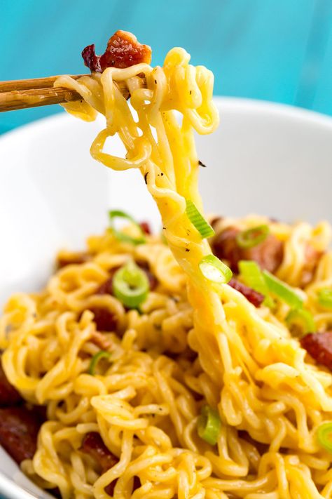 We Decree That Breakfast Ramen Is The Best Hangover Food Ever Breakfast Ramen Recipe, Hungover Food, Breakfast Ramen, Cheese Ramen, Bacon Food, Hangover Food, Healthy Cheese, Ramen Recipe, Homemade Ramen