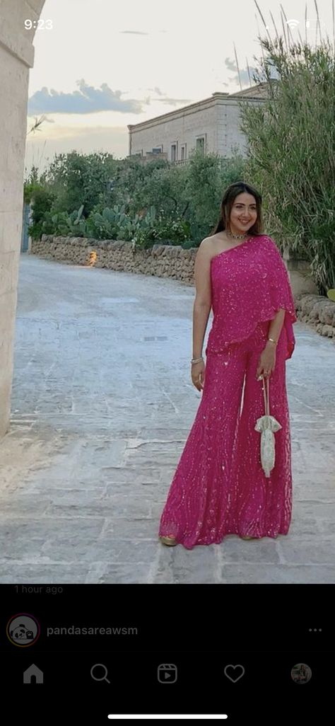 Wedding Outfit Bridesmaid Indian, Pink Mehendi Outfits For Bride, One Shoulder Wedding Dress Indian, One Shoulder Indo Western Dresses, Indo Western For Sangeet For Women, One Shoulder Ethnic Dress, Graduation Guest Outfits For Women, Off Shoulder Suits Indian, One Shoulder Indian Outfits