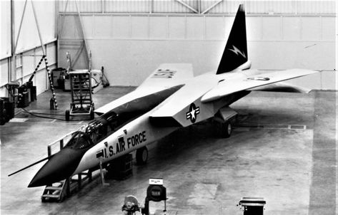 The Shadow of the Eagle on Twitter: "Boeing Model 818 for the USAF/NAVY FTX fighter program in the 1960s Although the selection board select the Boeing model,in November 1962, McNamara selected General Dynamics , the  F-111. #aviation #Navy #USAF #Military #Aircraft… https://t.co/oJV3rW02If" Boeing Aircraft, General Dynamics, Experimental Aircraft, General Aviation, Military Jets, Aircraft Art, Jet Aircraft, Commercial Aircraft, Jet Plane