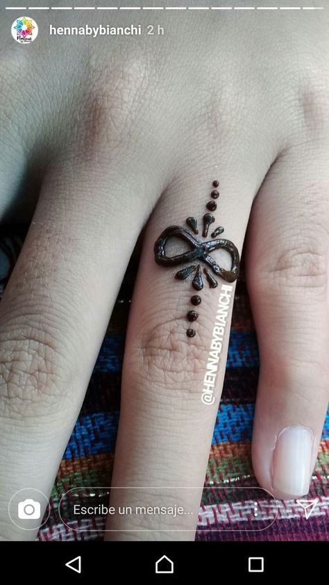 henna tattoo designs henna tattoo ideen henna tattoo design henna tattoos designs henna tattoo hand henna tattoo workshops Cute Small Henna Designs, Bracelet Tatoo, Small Henna Tattoos, Small Henna Designs, Henne Tattoo, Cute Henna Tattoos, Small Henna, Red Henna, Cute Henna