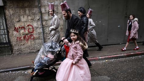 Purim — a festive Jewish holiday with an ending often ignored The Book Of Esther, Purim Costumes, Book Of Esther, Italian Easter, Jewish Men, Persian Empire, Jewish Holiday, Purim, The Middle East