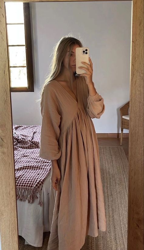 Modest Clothing Aesthetic, Postpartum Fashion, Post Partum Outfits, Modest Dresses Casual, Mama Style, Maternity Outfits, Maternity Clothes, Dream Wardrobe, Modest Fashion