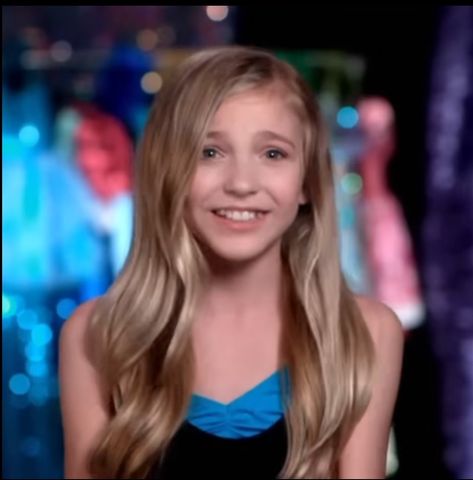 Brynn Dance Moms, Brynn Rumfallo Dance Moms, Brynn Rumfallo, Dance Moms Cast, Funny Dance, Wales Family, Dance Mom, Perfect People, Pfp Ideas