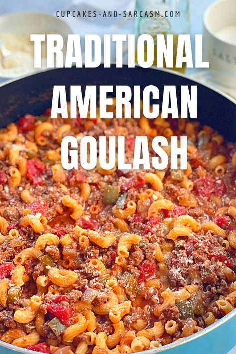 Best Goulash Recipes, Easy Goulash Recipes, American Chop Suey, American Goulash, Beef Goulash, Beef Dinners, Goulash Recipes, American Recipes, Beef Casserole Recipes