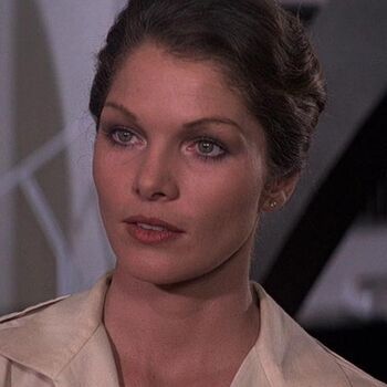 Radar Jammer, Lois Chiles, Best Bond Girls, James Bond Women, Bond Women, Cia Agent, James Bond Girls, Bond Girl, Love Interest