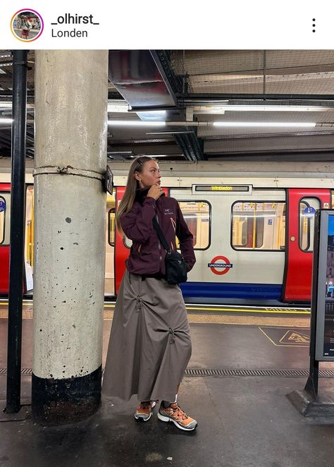 Pinner: MaritKeers - Olivia Hirst Olivia Hirst Outfits, Olivia Hirst, Arcteryx Outfit, Outfit Long Skirt, Women Streetwear Outfits, Arcteryx Women, Women Streetwear, Fit Ideas, Streetwear Outfits