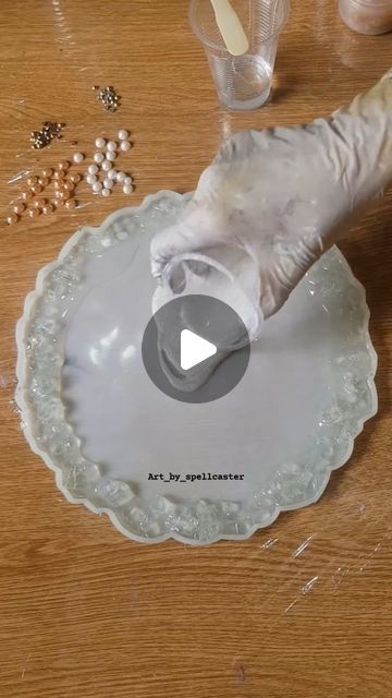 3d Epoxy Resin Art Ideas, Diy Resin Gift Ideas, Diy Resin Tray Ideas, Epoxy Resin Crafts Tutorials, Resin Products Ideas, Resin Tutorial Videos, Resin Crafts Tutorial Videos, Resin Crafts Videos, Resin Tray Tutorial