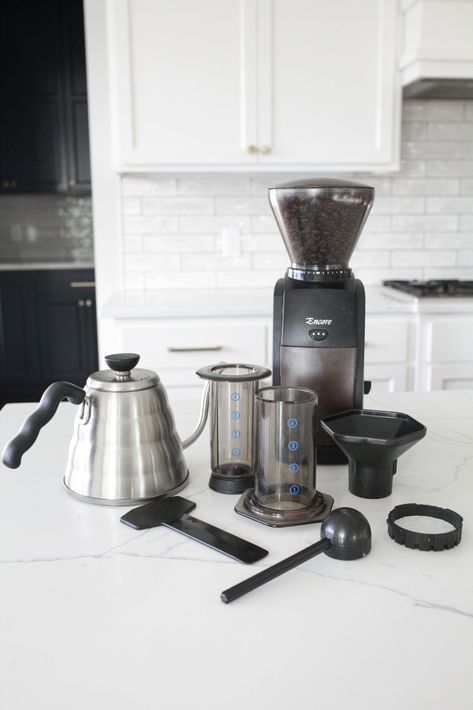 A complete review of the Baratza Encore vs. Virtuoso+ Burr grinders comparing similarities and also key differences so you can decide which product is the right one for your coffee routine! Dual Coffee Maker, Baratza Encore, Home Barista, Organic Coffee Beans, Drip Coffee Makers, Best Espresso, Coffee Makers, Organic Coffee, Coffee Type