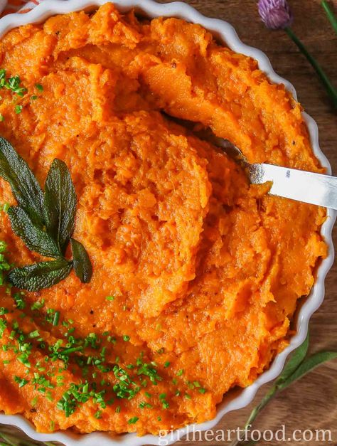 If you're looking for an easy side dish, try this mashed butternut squash and sweet potato recipe! With some simple ingredients, this is absolutely delicious and a great addition to Sunday supper or a special holiday meal. #mashedbutternutsquashandsweetpotato #butternutsquashsweetpotatomash #vegetableside #sidedish #thanksgivingside #butternutsquashrecipe #easysidedish #mashedvegetables Roasted Beets And Sweet Potatoes, Butternut Squash Sweet Potato Recipes, Beets And Sweet Potatoes, Butternut Squash Sweet Potato Soup, Squash Sweet Potato Soup, Broccoli Cauliflower Bake, Butternut Squash And Sweet Potato, Butternut Squash Sweet Potato, Mashed Butternut Squash