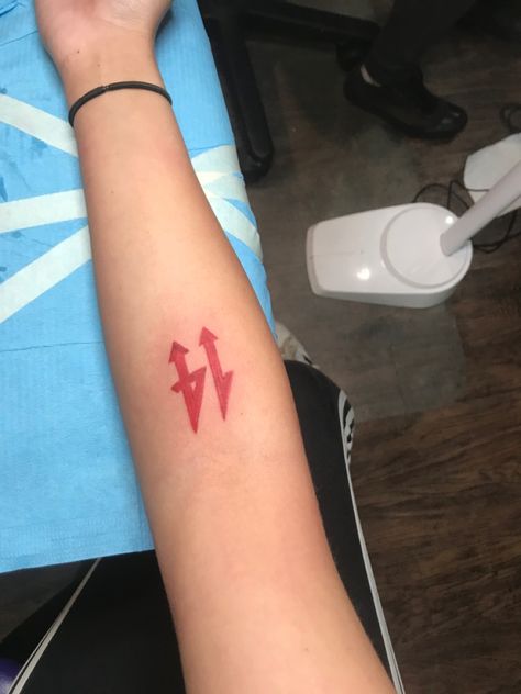 Trippie Redd 14 tattoo Trippie Tattoo Ideas, 1400 Tattoo Trippie, Red Tattoo Ideas For Men, 1400 Trippie Tattoo, Trippie Red Tattoo Ideas, Trippie Red Tattoos, 1400 Tattoo, Rap Tattoo Ideas, Trippie Tattoos