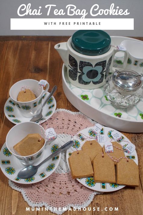 Free tea bag printables for chai shortbread tea bag cookies. These adorable spicy teabag shaped cookies are sure to be a hit at your next party. Chai Shortbread, Tea Bag Cookies, Cookies Eggless, Shaped Cookies, Sweet Cake, Free Tea, Garden Cafe, Chai Tea, Easy Cookie Recipes