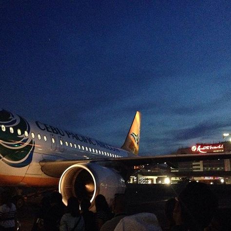 Cebu Pacific Airlines Cebu Pacific Airplane, Cebu Pacific Airlines, Philippine Airlines, Pacific Airlines, Cebu Pacific, Airplane Wallpaper, Airport Aesthetic, Night Flight, Airplane Window