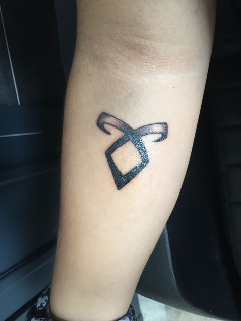 Angelic Power Rune Tattoo, Angelic Rune Tattoo, Shadow Hunters Tattoo, Shadowhunters Tattoo, Runes Tattoos, Angelic Power Rune, Funny Sarcastic Quotes Humor, Clary Y Jace, Power Tattoo