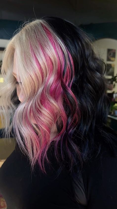 Hot Pink Hair Color, Hair Color Designs, Blonde To Black, Two Tone Hair Color, Black Hair Types, Color Block Hair, Pink And Black Hair, Hair Colour Design, Two Tone Hair