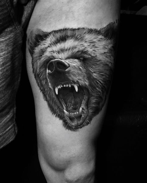 Realistic Bear Tattoo, Tattoo Black And Grey, Bear Tattoo Designs, Tattoo On Shoulder, Black And Grey Tattoo, Wolf Tattoo Sleeve, Soul Tattoo, Marquesan Tattoos, Bear Tattoos