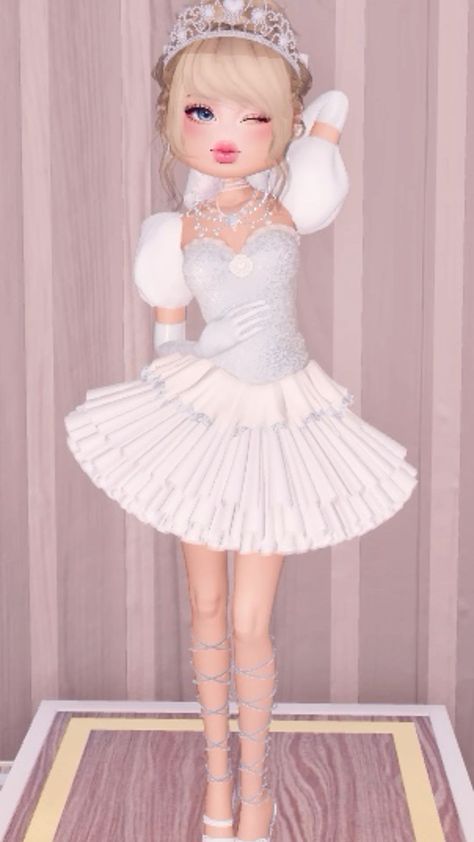 Swan Lake Outfit Ideas, Dti Outfit Idea Theme Ballerina, Royale High Ballerina, Dti Theme Ballerina, Dress To Impress Theme Ballerina, Ballerina Dti Outfit, Ballerina Outfit Dress To Impress, Dress To Impress Ballerina, Ballerina Wallpaper