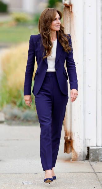 194,795 Catherine Princess Of Wales Photos & High Res Pictures - Getty Images Catherine Princess Of Wales, Düşes Kate, Looks Kate Middleton, Kate Middleton Outfits, Catherine Elizabeth Middleton, Middleton Style, Catherine Middleton, Kate Middleton Style, Duchess Of Cornwall