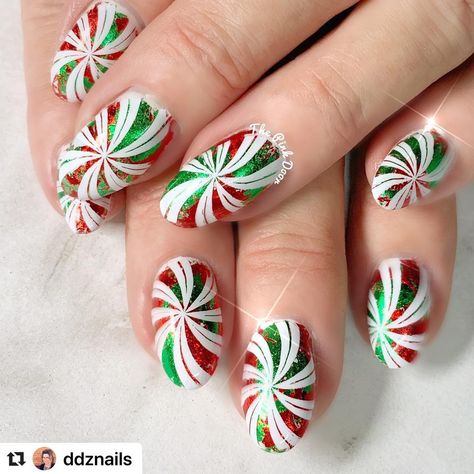 Pink Peppermint Nails, Peppermint Nail Art, Peppermint Swirl Nails, Spearmint Christmas Nails, Peppermint Tip Nails, Christmas Candy Nails, Peppermint Christmas, Pink Door, Christmas Gel Nails