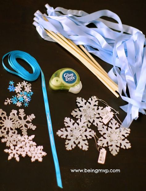 DIY "Frozen" Elsa Magic Wands | Frozen Birthday Party Favor #FunCraftsWithMom | being MVP | Bloglovin’ Frozen Wands, Elsa Magic, Frozen Birthday Party Favors, Frozen 3rd Birthday, Elsa Party, Elsa Birthday Party, Frozen Crafts, Frozen Bday Party, Disney Frozen Birthday Party