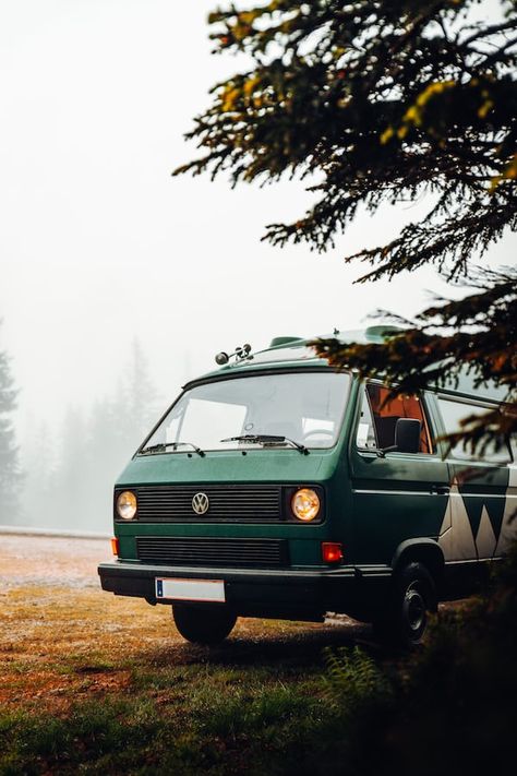 White van parked on green grass field during daytime photo – Free Austria Image on Unsplash Camper Pictures, Mobile Screensaver, Old Campers, Iphone11 Pro, Volkswagen Car, Grass Field, Free Iphone Wallpaper, Best Iphone Wallpapers, Wallpaper Download