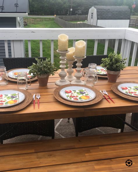 Table Setting Everyday, Everyday Tablescapes, Outdoor Tablescapes, Dinner Table Setting, Back Deck, Thinking Outside The Box, Dinner Table, Front Room, Beautiful Space