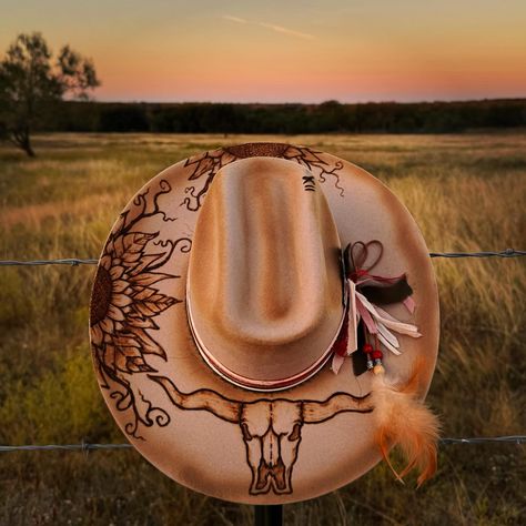 Western vibes in our shop! All of our hats have been freehand burned and are ready to ship! Links in bio!!! . . . #western #westernvibes #westernstyle #westernfashion #westernlifestyle #nfr #nfrfashion #nfrstyle #bocephus #longhorns #country #countrylife #laineywilson #concert #festival #hat #hats #hatfashion #hatstyle #westernhat #handburned #burned #handmade #freehand #art #tattooed #etched Nfr Style, Nfr Fashion, Western Vibes, Festival Hat, Concert Festival, Western Hats, Hat Fashion, Western Fashion, Festival