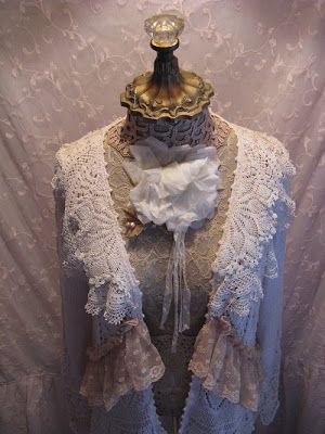 PARIS Rags Magnolia Style, Clothing Embellishments, Apostolic Style, Refashioned Clothing, Lace Inspiration, Shabby Chic Clothes, Altered Clothing, Lace Diy, Mori Kei