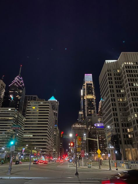 Philadelphia Nightlife, Philadelphia Aesthetic, City Skyline Wallpaper, Philadelphia Airport, City View Night, Downtown Philadelphia, Night In The City, Visit Philadelphia, Philadelphia Skyline