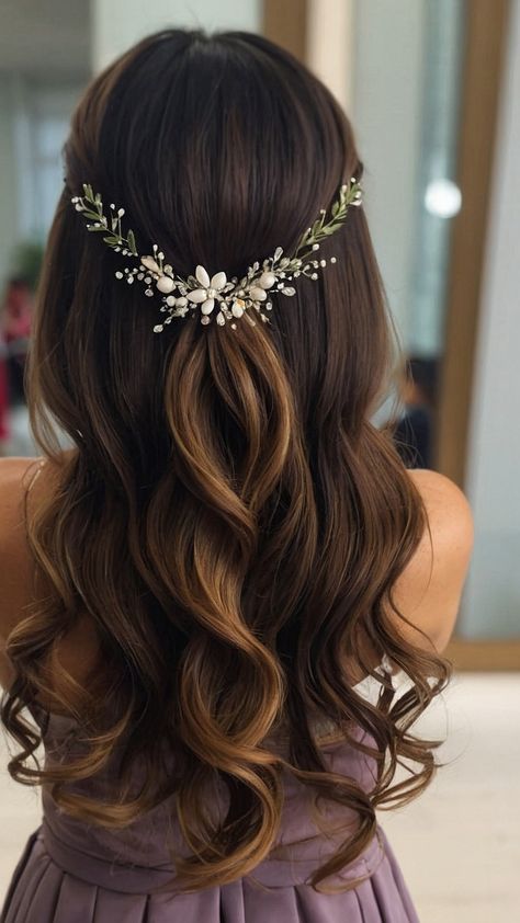 Brown Hair Bridal Hairstyles, Wedding Hair For Straight Hair, Side Partition Hairstyles, Straight Hair Wedding, Bridesmaid Hairstyle Ideas, Hair Inspiration Brunette, Bridal Half Up Half Down, Long Hair Inspiration, Half Up Half Down Styles