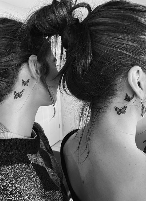 Matching Bff Pfp, Funny Matching Tattoos, Best Friend Tattoo Ideas, Friend Tattoo Ideas, Bff Pfp, Mommy Daughter Tattoos, Small Best Friend Tattoos, Best Friend Tattoo, Matching Bff Tattoos