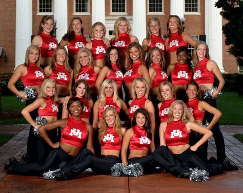 The Ole Miss Rebelettes Wilt Chamberlain, Hotty Toddy, Cheer Me Up, Arkansas Razorbacks, American Sports, Ole Miss, Dance Teams, Sunderland, Cheer Up