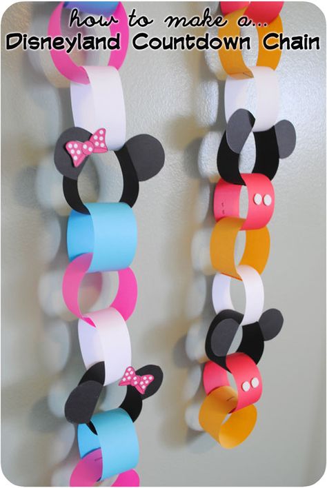 Disneyland Vacation Countdown Chain (she: Adelle) - Or so she says... Disneyland Countdown, Disney Vacation Countdown, Countdown Chain, Γενέθλια Mickey Mouse, Vacation Countdown, Disney Countdown, Folding Origami, Disneyland Vacation, Minnie Party