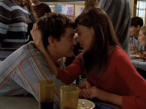 Joey And Pacey, Dawson's Creek Cast, Pacey And Joey, Dawsons Creek Pacey, 2000s Tv Shows, Josh Jackson, Pacey Witter, Joey Potter, Dawson's Creek