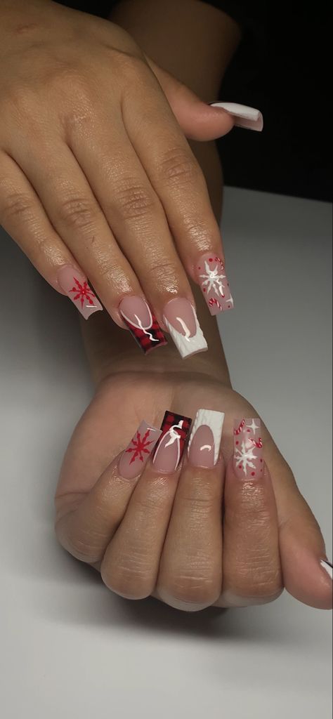 Christmas Nails Designs Short, Christmas Nails Medium Length Square, Red And White Christmas Acrylic Nails, Red Christmas Nails Winter French Tips, Medium Length Nails Christmas, Red Christmas Nails Short Square, Simple Xmas Nail Designs, Christmas Nail Sets Short, Cute Christmas Nails Square