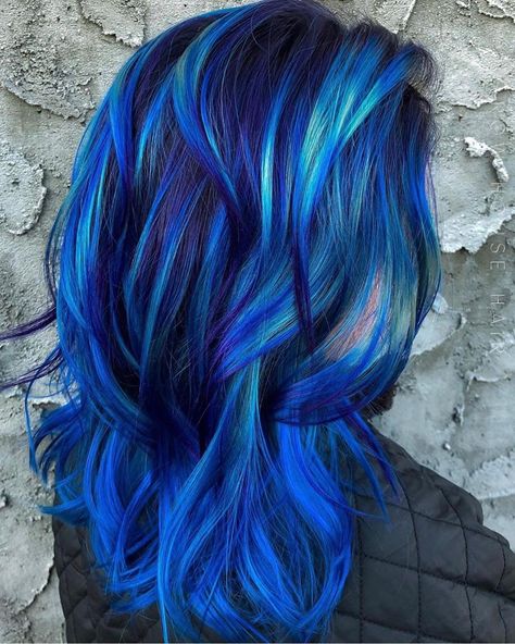 Northern Lights Hair, Teal Hair Color, Exotic Hair Color, Extremely Dry Hair, Elegant Ponytail, Cute Hair Colors, Teal Hair, Short Undercut Hairstyles, Short Undercut