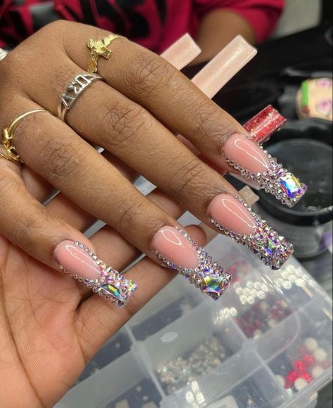 All Rhinestone Nails Bling, Diamond Tip Nails Rhinestones, Birthday Nail Freestyle, Bling Bday Nails, Nail Sets With Rhinestones, Diamond Acrylic Nails Rhinestones, All Rhinestone Nails, Prom Nail Sets, Nails Acrylic Jewels