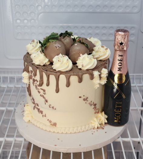 Cake With Champagne Bottle, Champagne Bottle Cake, Moet Champagne, Bottle Cake, Dipped Strawberries, Strawberry Dip, Drip Cake, Drip Cakes, Chocolate Mousse