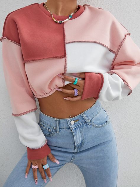 Color Block Patchwork Sweatshirt Patchwork Sweatshirt, Women Sweatshirts, Color Block Sweatshirt, Neue Outfits, Colorful Fashion, Online Womens Clothing, Outfit Inspirationen, Fashion Pants, Sweatshirts Women