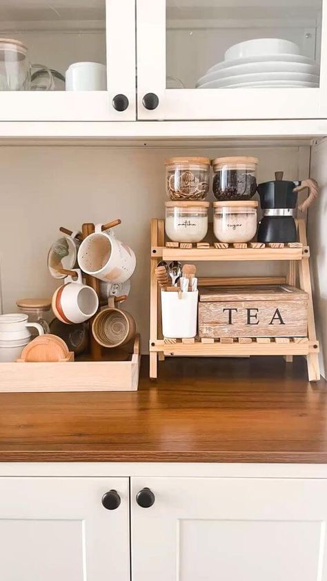 kitchen counter ideas Coffee Corner Aesthetic, Corner Aesthetic, Coffee Tea Station, Bars In Kitchen, Tea Corner, Coin Café, Kitchen Countertop Decor, Coffee Bar Station, Tea Station