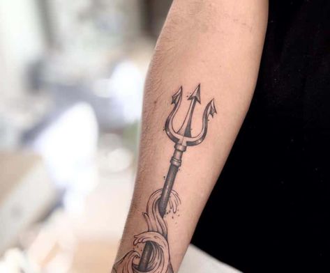 Trident Forearm Tattoo, Posiden Trident Tattoo, Greek Tattoo Ideas, Eye Tattoo Meaning, Neptune Statue, Alex Tattoo, Trident Tattoo, Greek Tattoo, Resort House