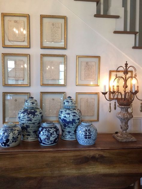 Frame old documents or letters Updated Colonial, Breakfast Decor, Old Documents, Botanical Bedroom, Southern Living Homes, Blue And White Chinoiserie, Blue White Decor, Chinoiserie Chic, Southern Home