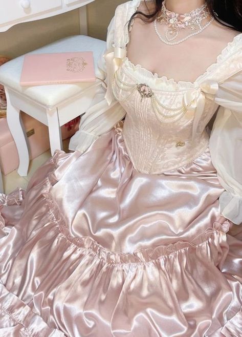 White Rococo Dress, Princess Outfits Aesthetic, White Princess Aesthetic, Aesthetic Diary, Pretty Fits, Rococo Dress, Coquette Outfit, Rococo Fashion, Royal Dresses