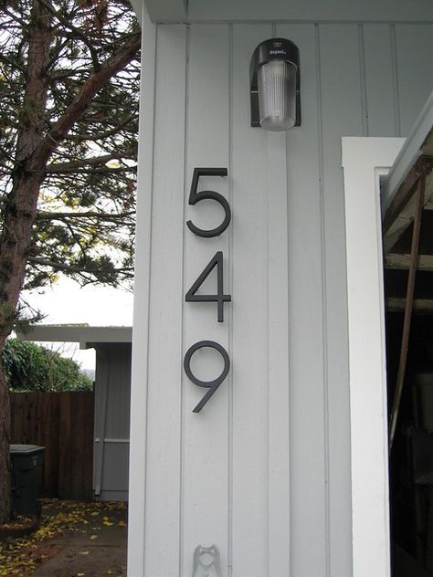 Voilá! | New house numbers from ArchitecturalNumbers.com (We… | Flickr Mid Century Modern Exterior House, Exterior House Numbers, Modern Exterior House, Scandinavian Modern House, Vertical House, Mid Century Modern Exterior, Mid Century Exterior, Number Signs, Modern House Number