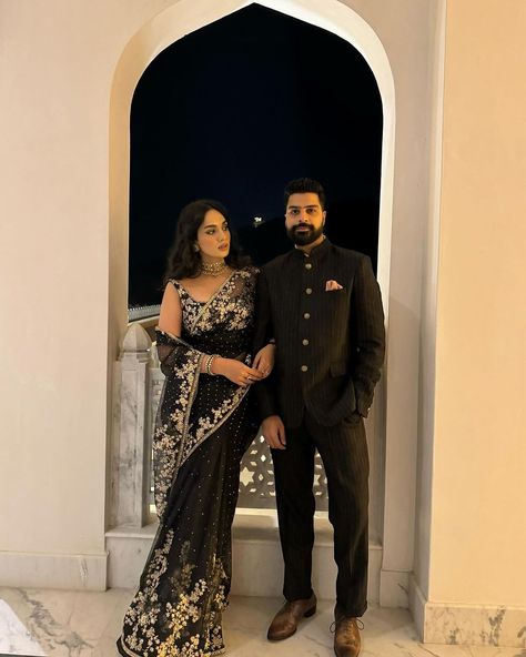 Allu (@aleena_oommen) • Instagram photos and videos Couple Matching Outfits Indian, Engagement Outfits Indian Couple, Engagement Outfits Indian, Traditional Dresses Indian, Neha Singh, Designer Suits For Wedding, Couple Matching Outfits, Classy Couple, Desi Fashion Casual