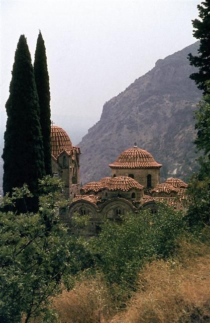 Pillars Of Eternity, Church Icon, Byzantine Architecture, Greek Orthodox Church, Mystical Places, Religious Architecture, Byzantine Empire, Byzantine Art, Orthodox Church