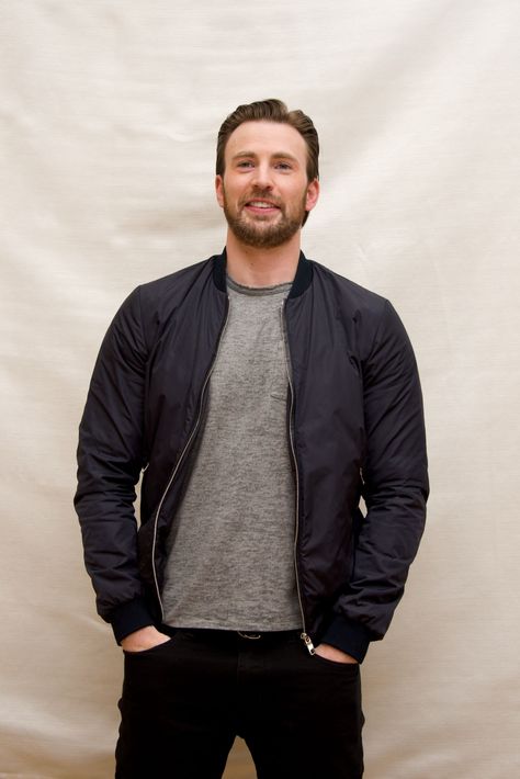 Chris Evans Style, Chris Evans Girlfriend, Chris Evans Smile, Chris Evans Tumblr, Chris Evans Beard, Chris Evans Shirtless, Christopher Robert Evans, Chris Evans Funny, Christopher Evans