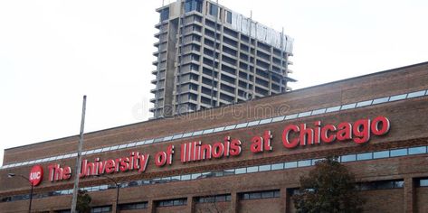 University Of Illinois Chicago, University Of Illinois At Chicago, Loyola Chicago, Illinois Chicago, University Of Illinois, Year Plan, Dream Board, College Life, Illinois