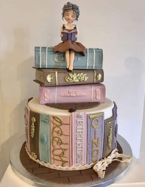 Birthday Cakes Book Theme, Graduation Cake With Books, Fancy Graduation Cakes, Birthday Cake For Sister Ideas, Amazing Birthday Cakes For Women, Teacher Theme Cake, Cake Book Design Ideas, Book Cake Ideas Birthday, Book Birthday Cake